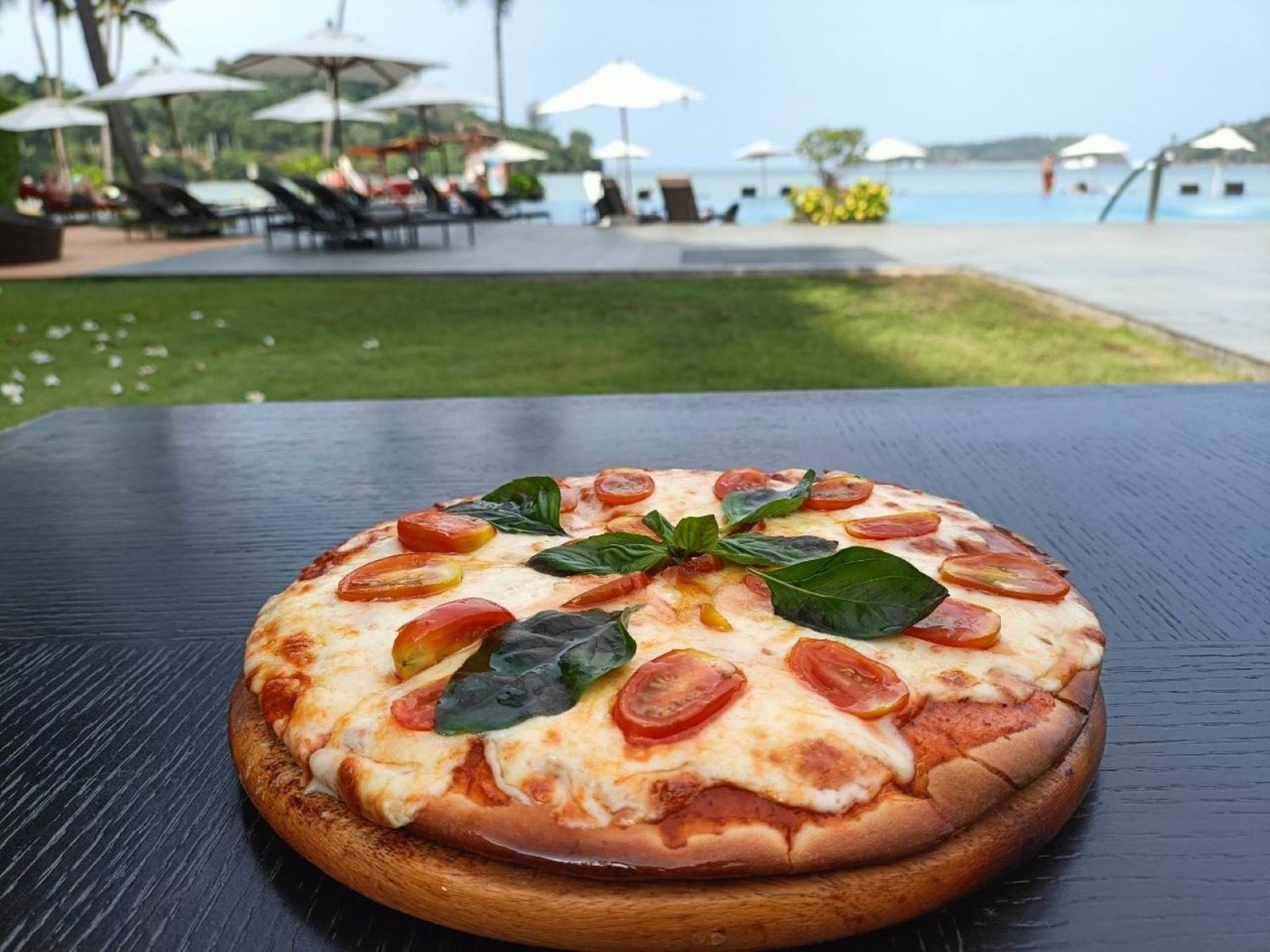 Phuket Panwa Beachfront Resort Ngoại thất bức ảnh