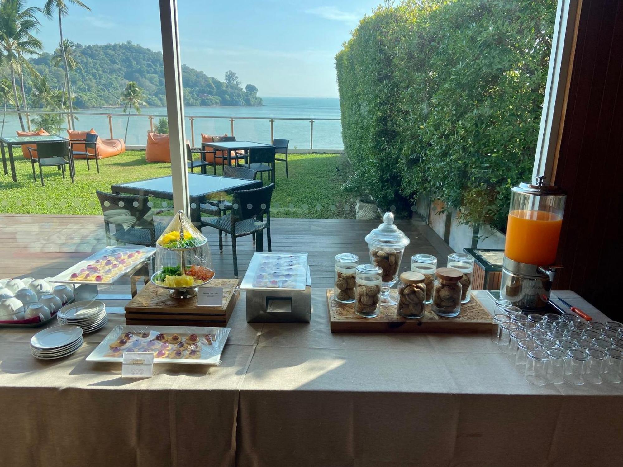Phuket Panwa Beachfront Resort Ngoại thất bức ảnh